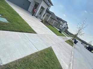 Tia H.'s lawn service service result