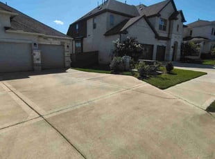 Megan M.'s lawn care service result