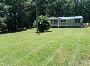 Carrie W.'s grass maintenance service result