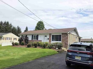 Kimberlee B.'s lawn service service result