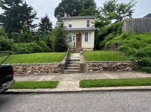 Tanaya M.'s lawn care service result