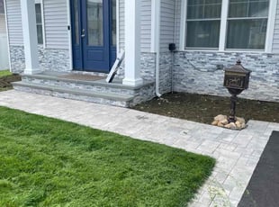 Olivia B.'s Flower Bed Weeding service result