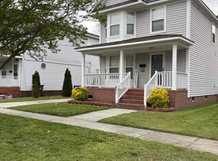 Lea D.'s lawn care service result