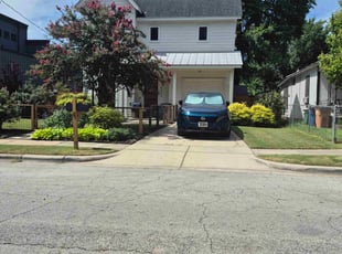 Dre M.'s lawn care services service result