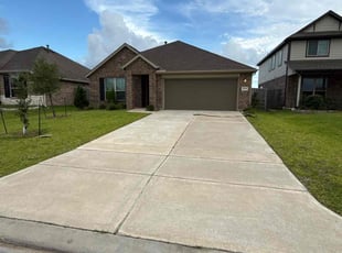 Brooke M.'s grass maintenance service result