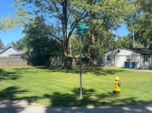 Theresa K.'s lawn maintenance service result