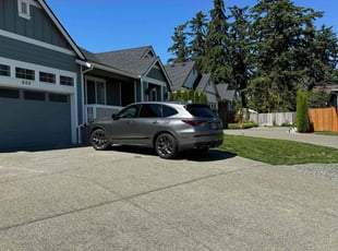 Nichole W.'s gardening service service result