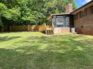 Yvonne L.'s lawn care service result