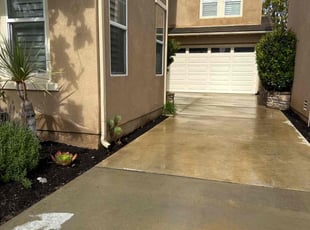 Stephanie H.'s grass cutting service result