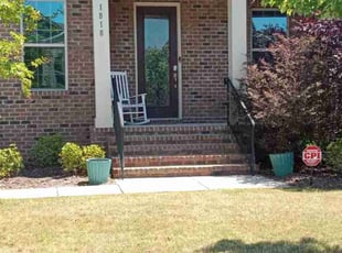 Ellen U.'s lawn maintenance service result