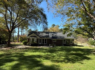Megan D.'s lawn care services service result