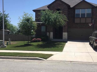 Victoria B.'s grass maintenance service result