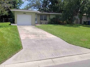 Jackie S.'s lawn care services service result