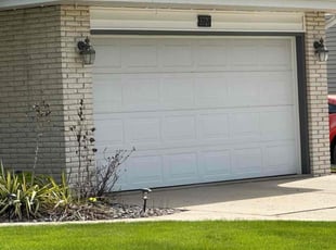 Lindsay S.'s grass maintenance service result
