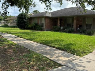 Riyam A.'s grass maintenance service result