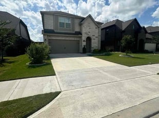 Rolla P.'s lawn maintenance service result