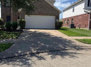 Patty D.'s lawn care services service result