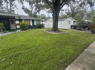 Jen C.'s lawn maintenance service result