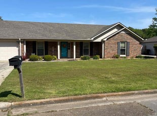 Janice F.'s lawn service service result