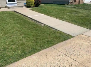 Seemi J.'s lawn maintenance service result