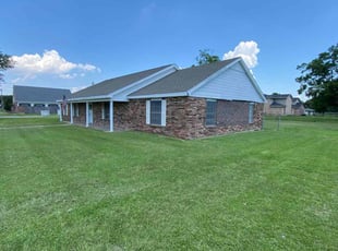 Shawn H.'s lawn care services service result