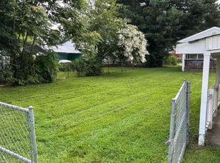 Jodi C.'s lawn care services service result