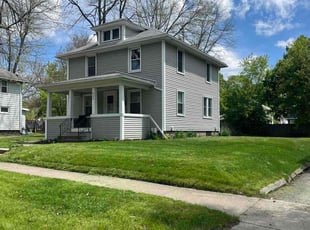 Lorraine A.'s lawn service service result