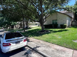 Debbie E.'s lawn maintenance service result