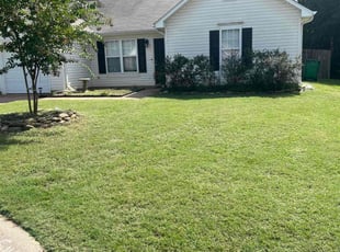 Heather G.'s lawn maintenance service result
