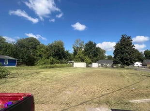 Jaime R.'s Long Grass Cleanup service result