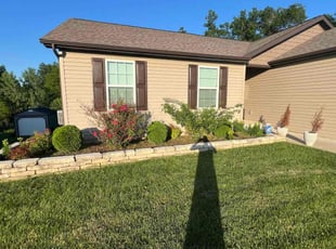 Aubrey B.'s Flower Bed Weeding service result