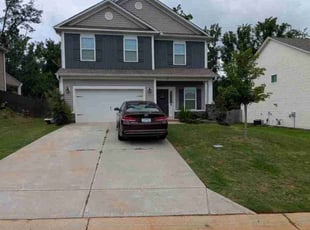 Jewel M.'s turf care service result