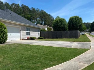 Chandra J.'s lawn maintenance service result