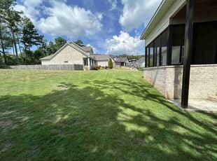 Gayle Z.'s grass maintenance service result
