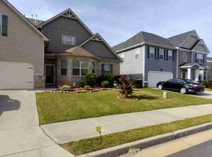 Brandy D.'s lawn maintenance service result