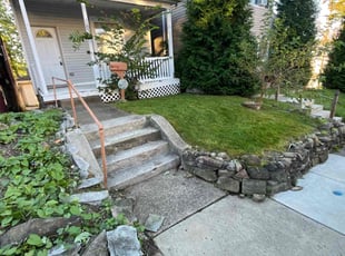 Chris L.'s grass maintenance service result