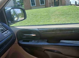 Rodney M.'s grass maintenance service result
