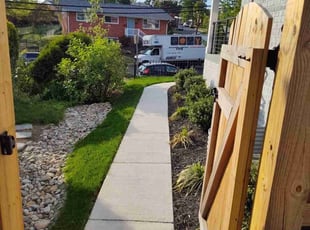 Myya S.'s lawn care services service result