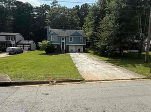 Deidra S.'s turf maintenance service result