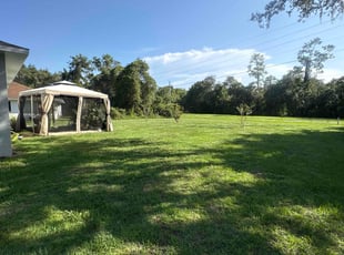 Marnie R.'s lawn care services service result