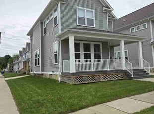 Laura K.'s lawn care service result