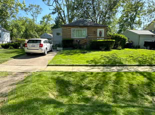 Marisa H.'s lawn service service result