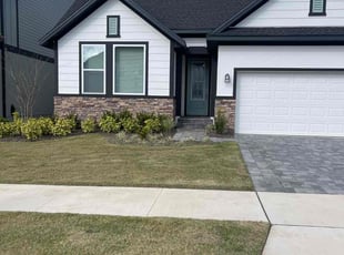 Mindy F.'s lawn care services service result