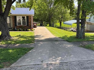 Lynn S.'s lawn care services service result