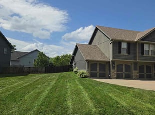 Roxanne S.'s turf maintenance service result