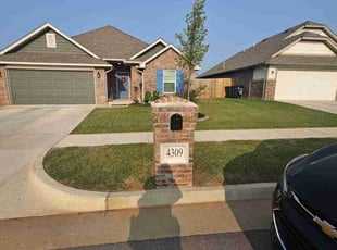 Manar S.'s lawn care services service result