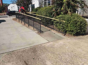 Veronica W.'s lawn maintenance service result