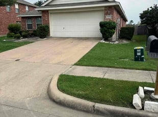 Isabelle C.'s lawn service service result
