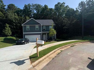 Peggy D.'s lawn care services service result