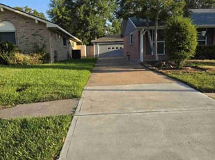 Christina B.'s lawn service service result